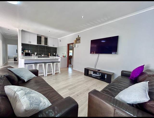 4 BEDROOM HOUSE FOR SALE IN GOODWOOD ESTATE